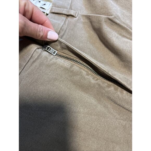 Banana Republic Brushed Traveler Pant Mens 42L Beige Pleated Preppy Relaxed Fit - Picture 4 of 10